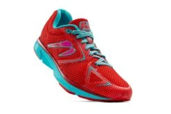 NEWTON RUNNING Distance S 11 (Damen) -Laufschuhe Verkauf NEWTON Distance S 11 Damen W000822 Ruby Red rot 1 1280x1280