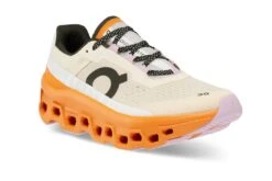 On Running ON Cloudmonster (Damen) -Laufschuhe Verkauf ON Cloudmonster Damen 6198652 fawn turmeric orange 3 1280x1280